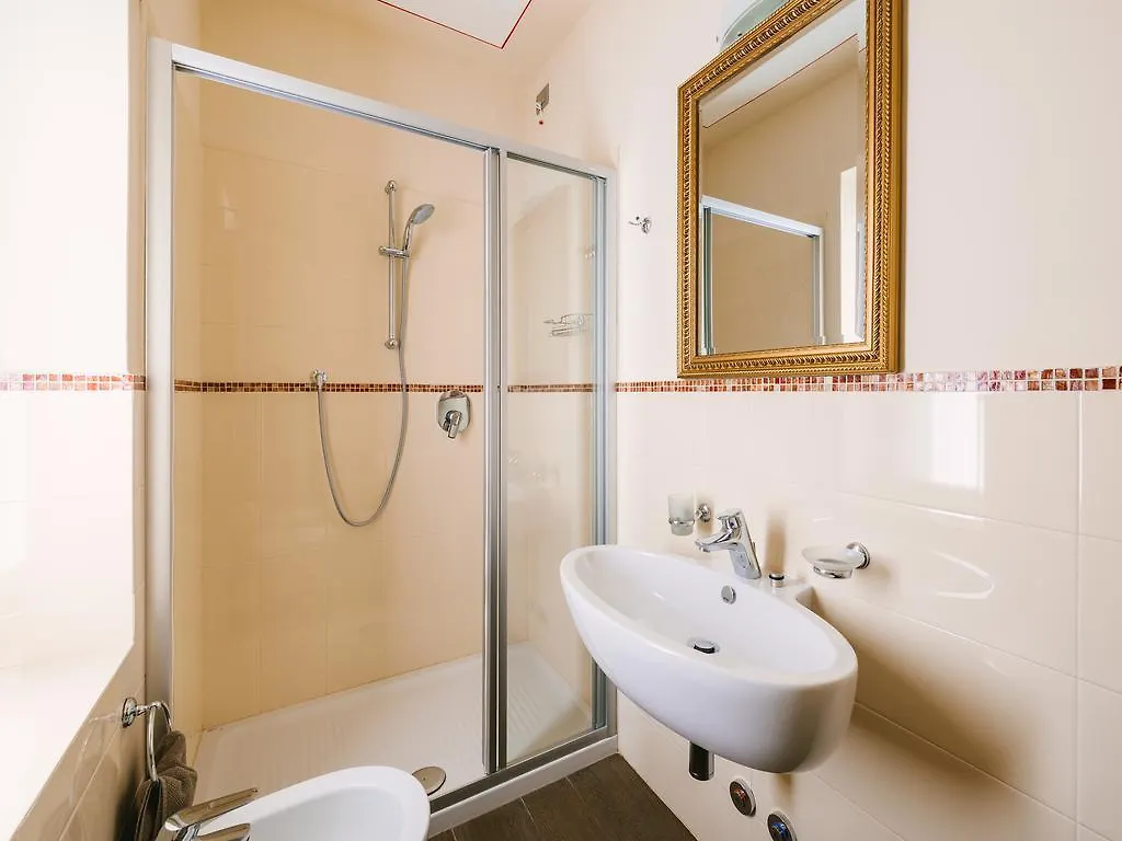 Apartment Villa Monti Varenna Italy