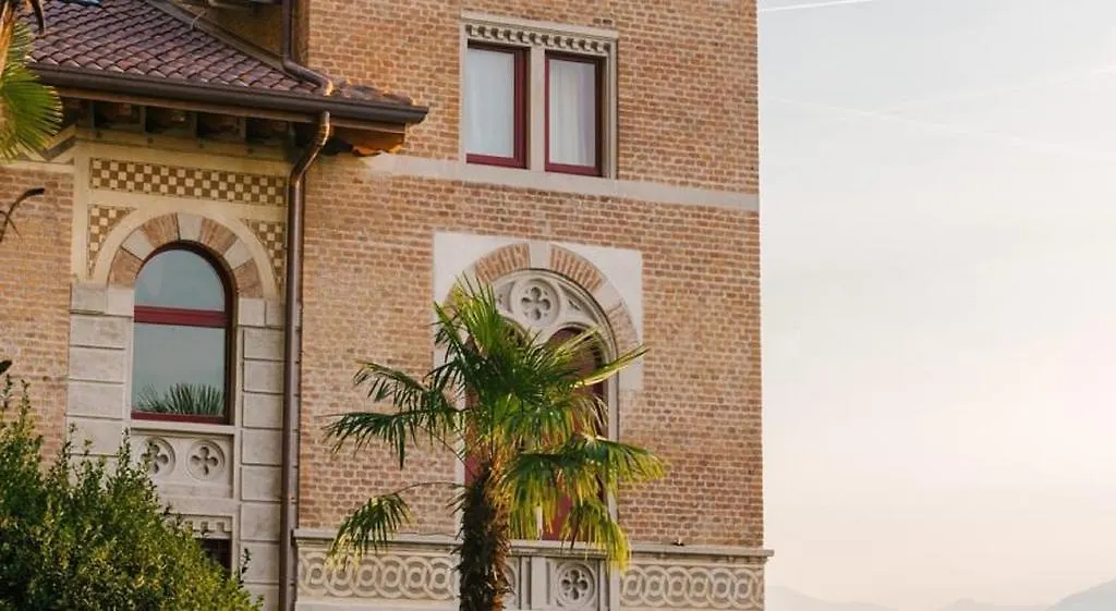 Villa Monti Varenna 0*,  Italy